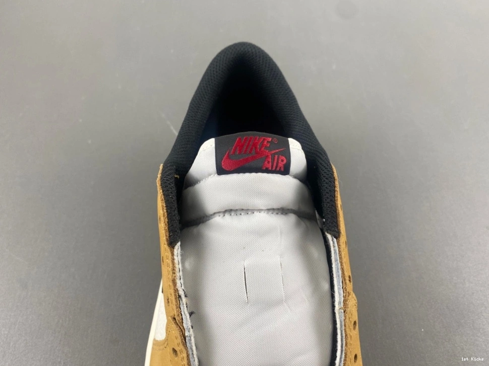  'Sail and 1 Low Air Golden CZ0790-107 Harvest' Jordan 0829